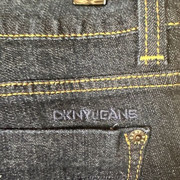 DKNY Soho straight leg jeans. Size:10 - Picture 5 of 9